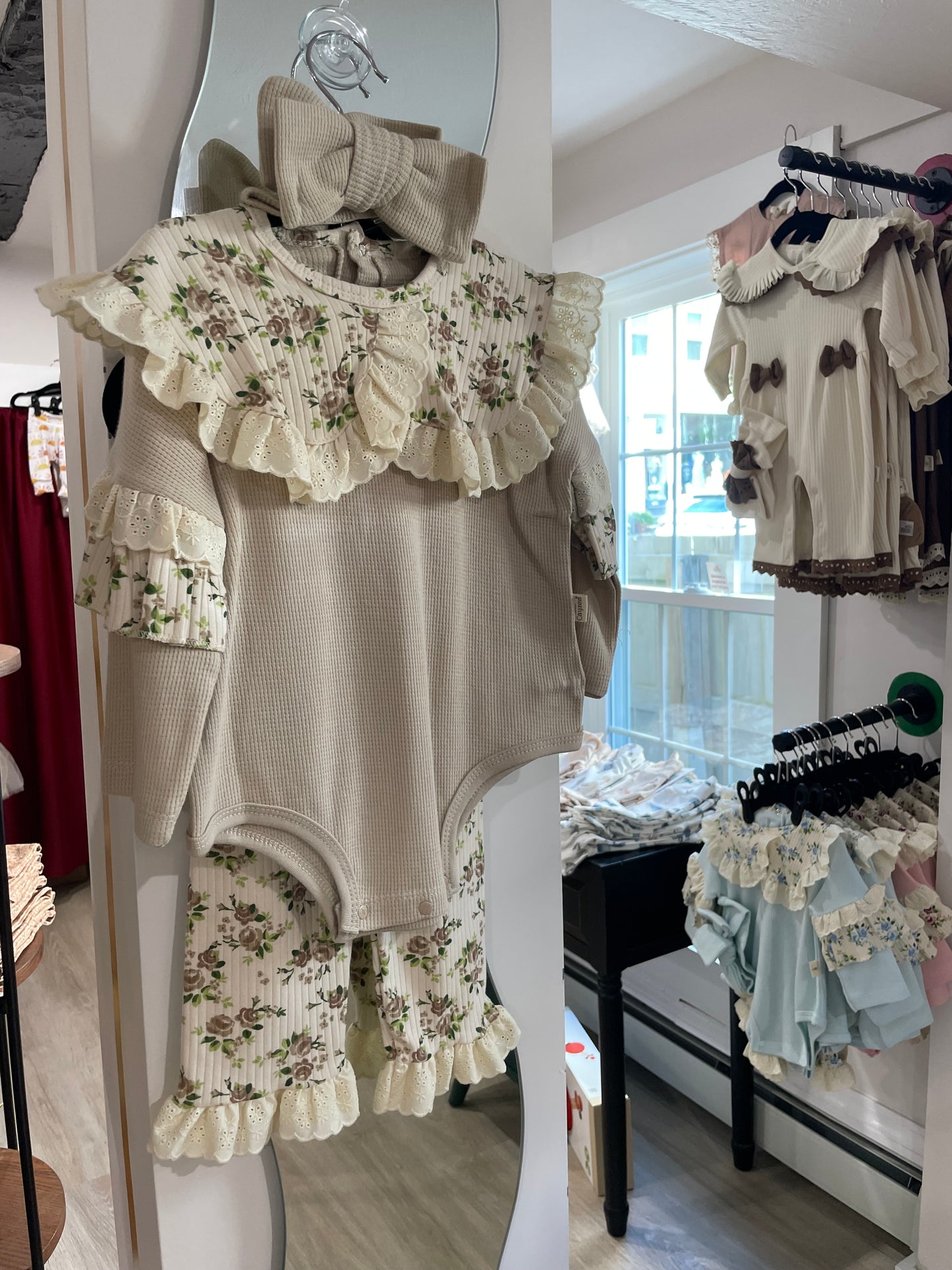 3-Piece Florals