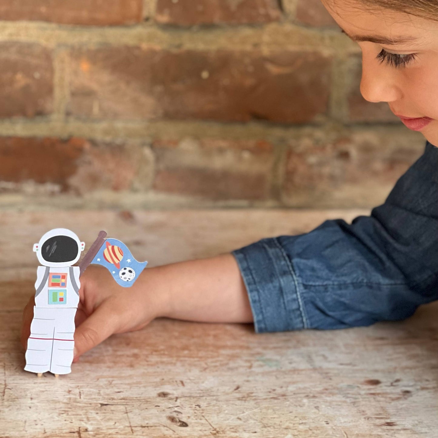 Kids astronaut peg doll kit packaging view