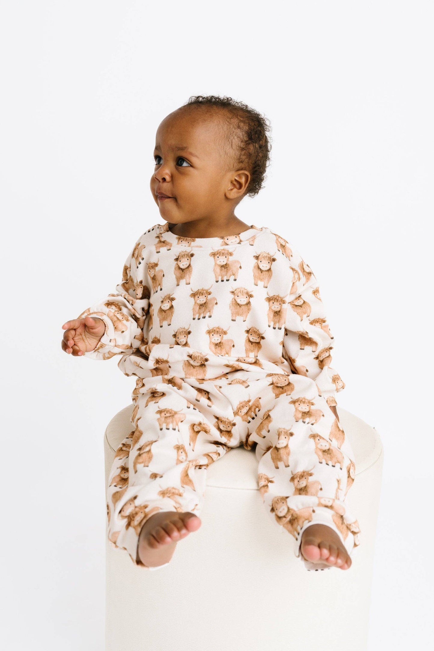 Mini Highland sweatsuit for kids soft matching set with highland cow print front view