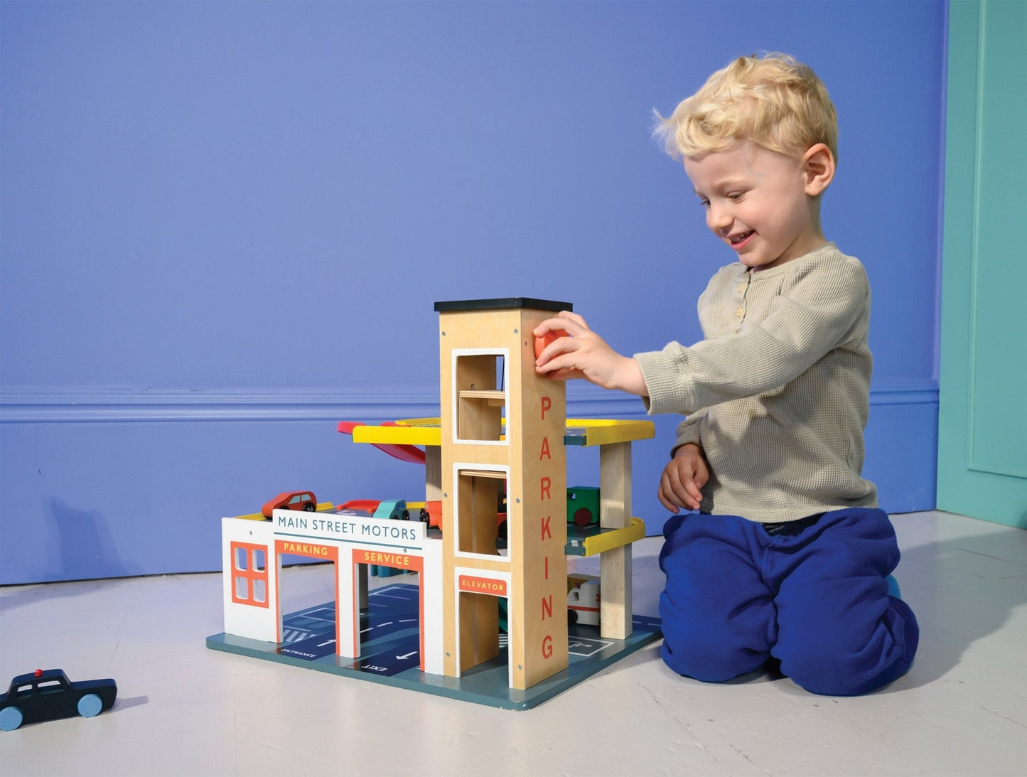 Multi-Level Garage with Lift