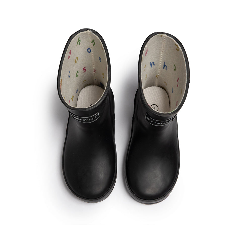 Black Rainboots