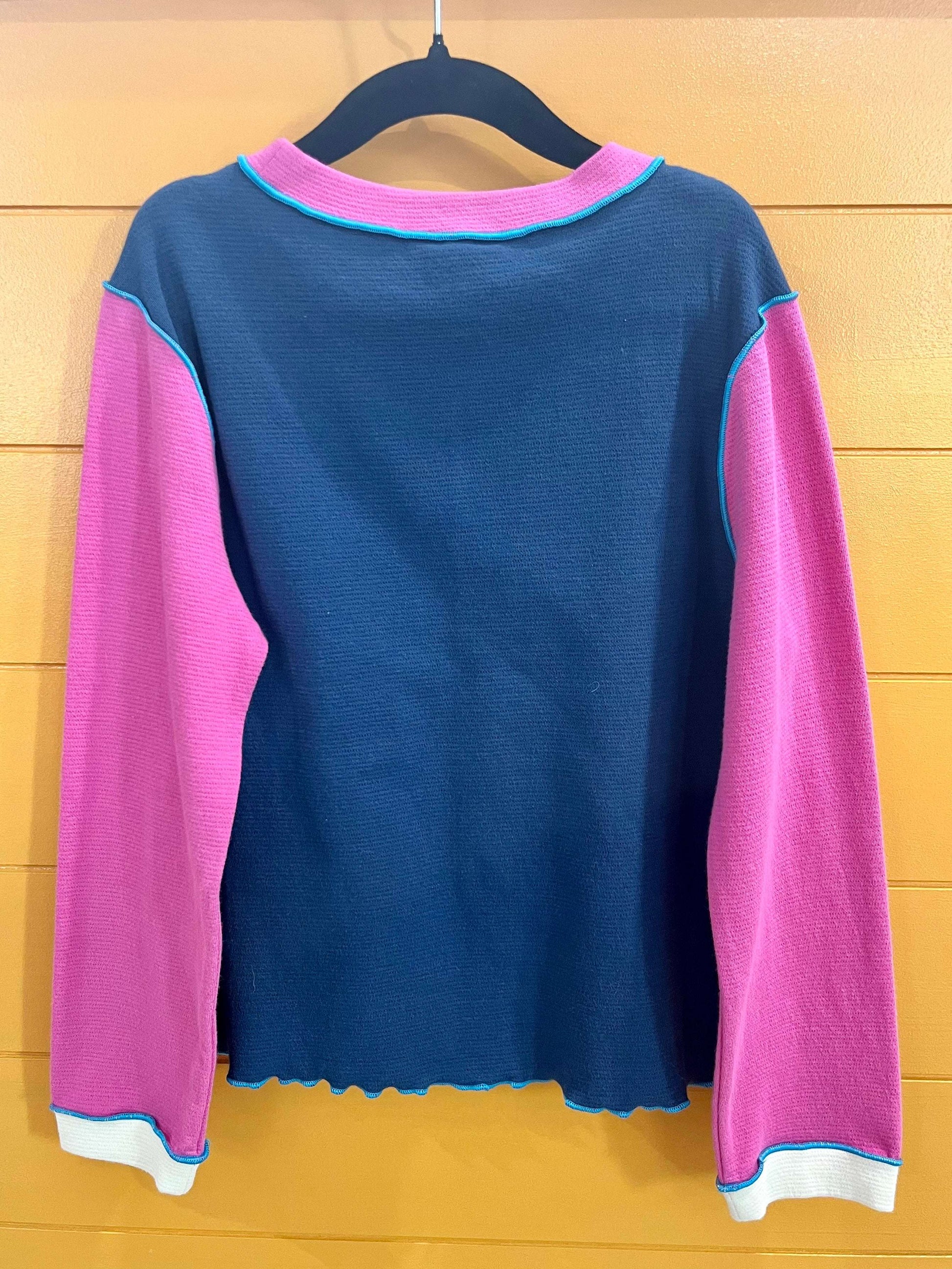 Change of Color long sleeve kids shirt side view detail