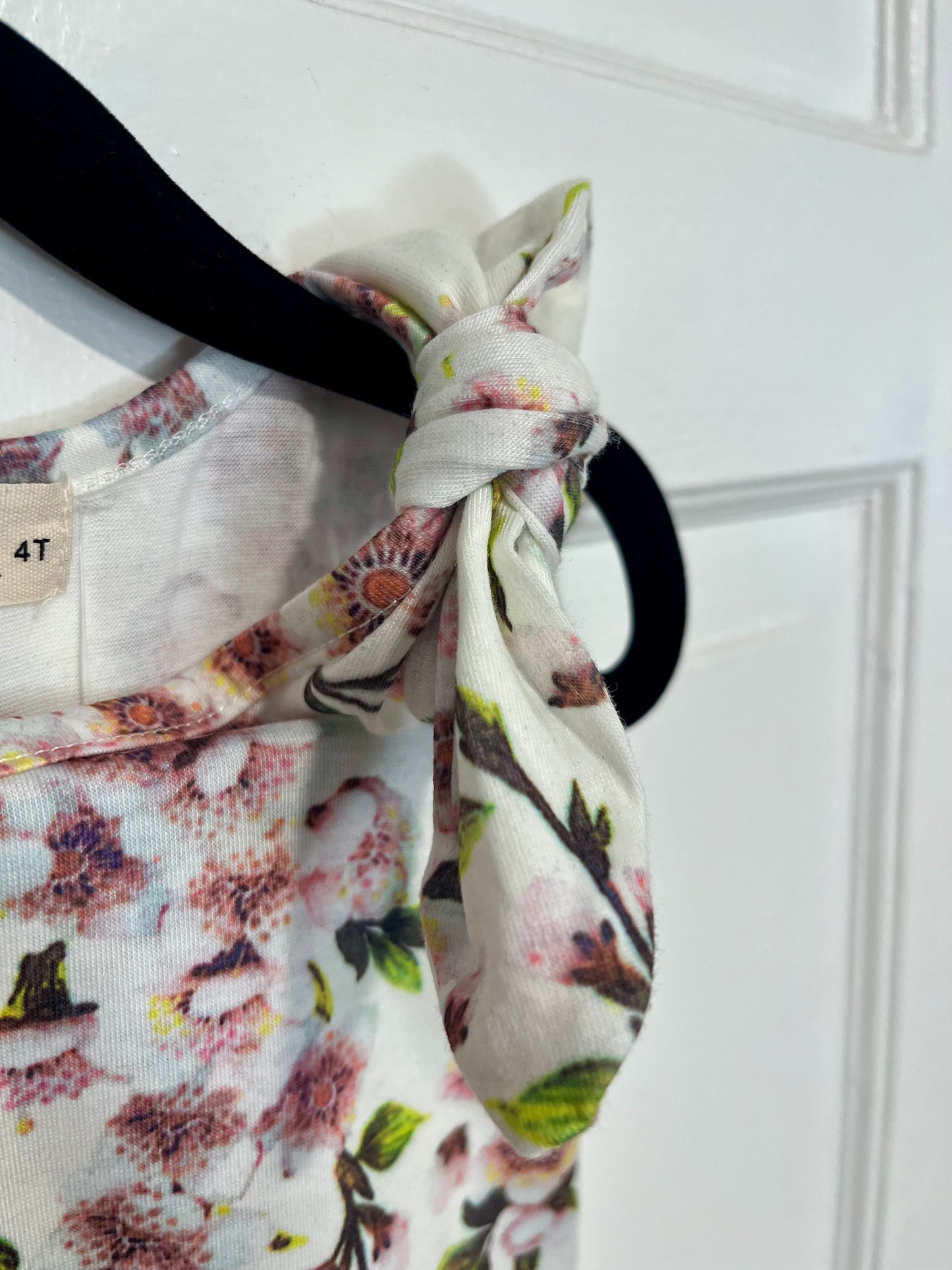 Floral knot shoulder tank for girls close up knot and print detail