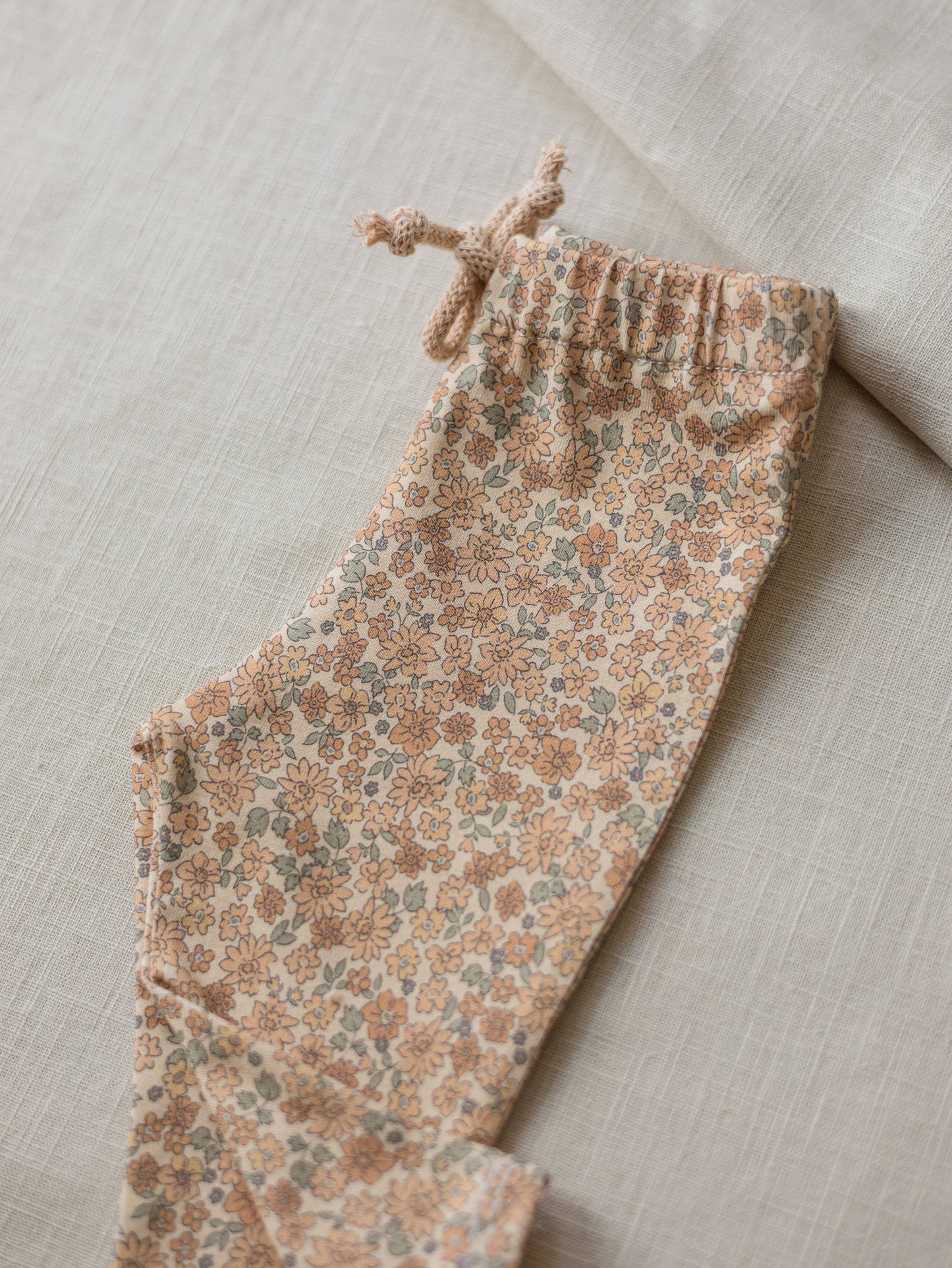 Powder Puff Leggings