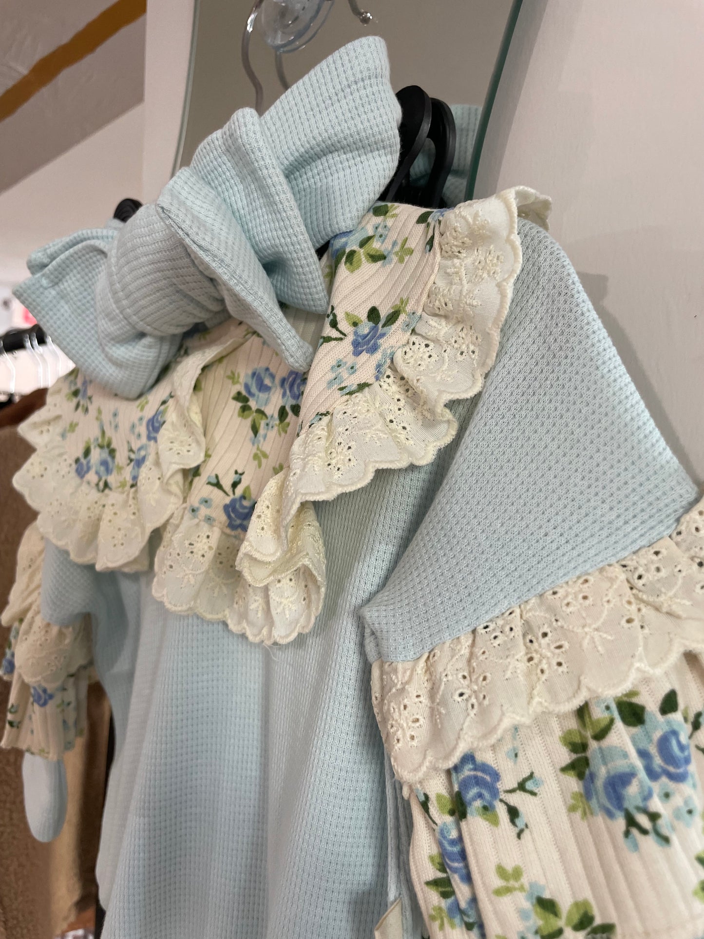 3-Piece Florals
