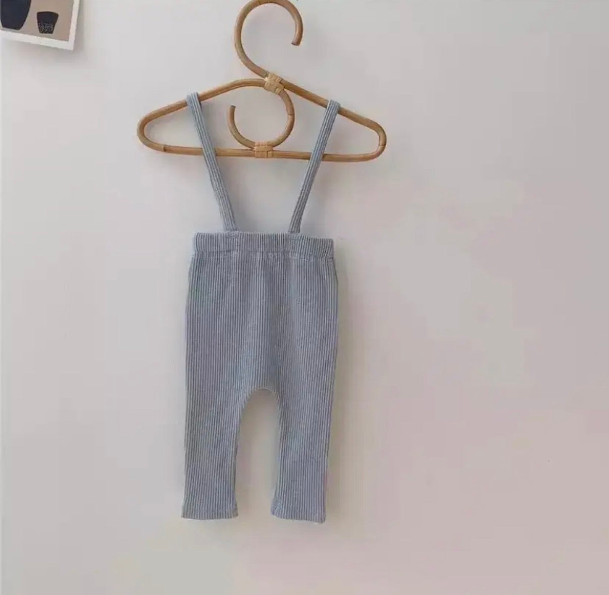 Suspender pants for boys back view detail