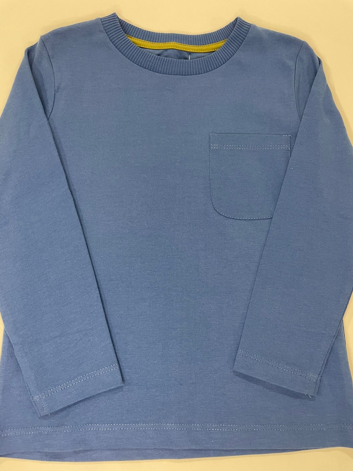 Kids in organic pocket shirt outdoor view