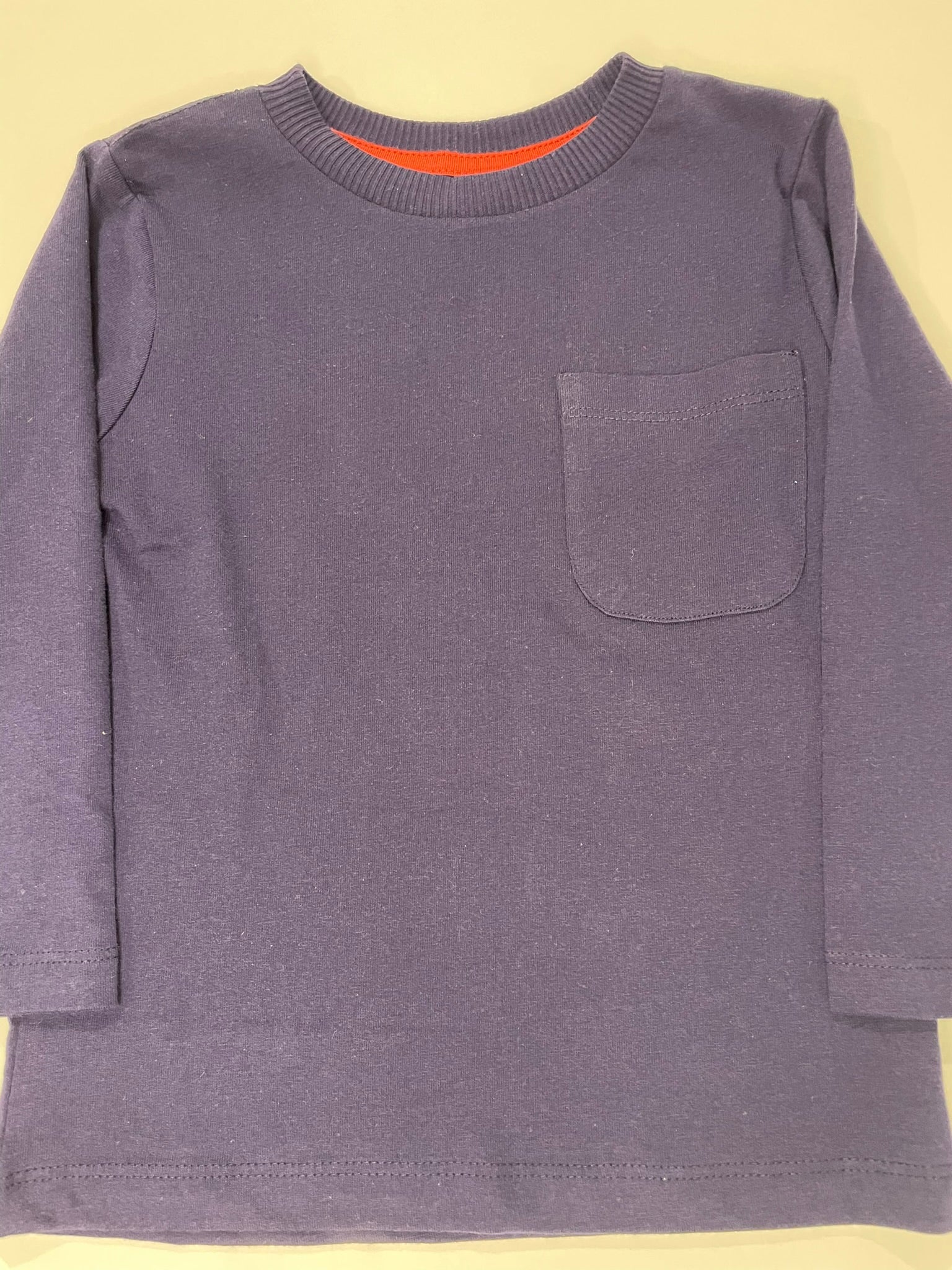 Organic cotton pocket shirt flat lay product view