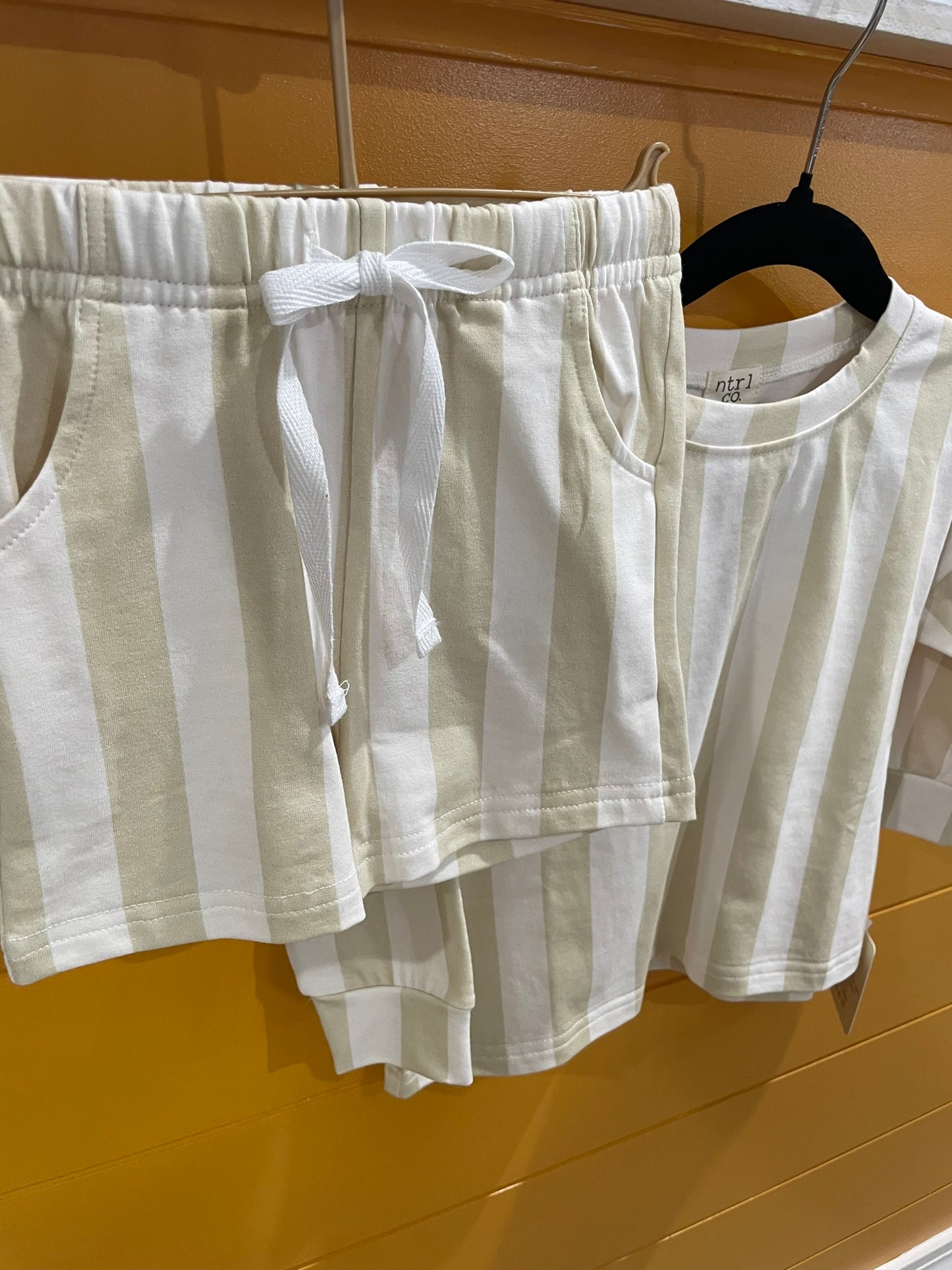 Beach Lines tan coastal kids set side view
