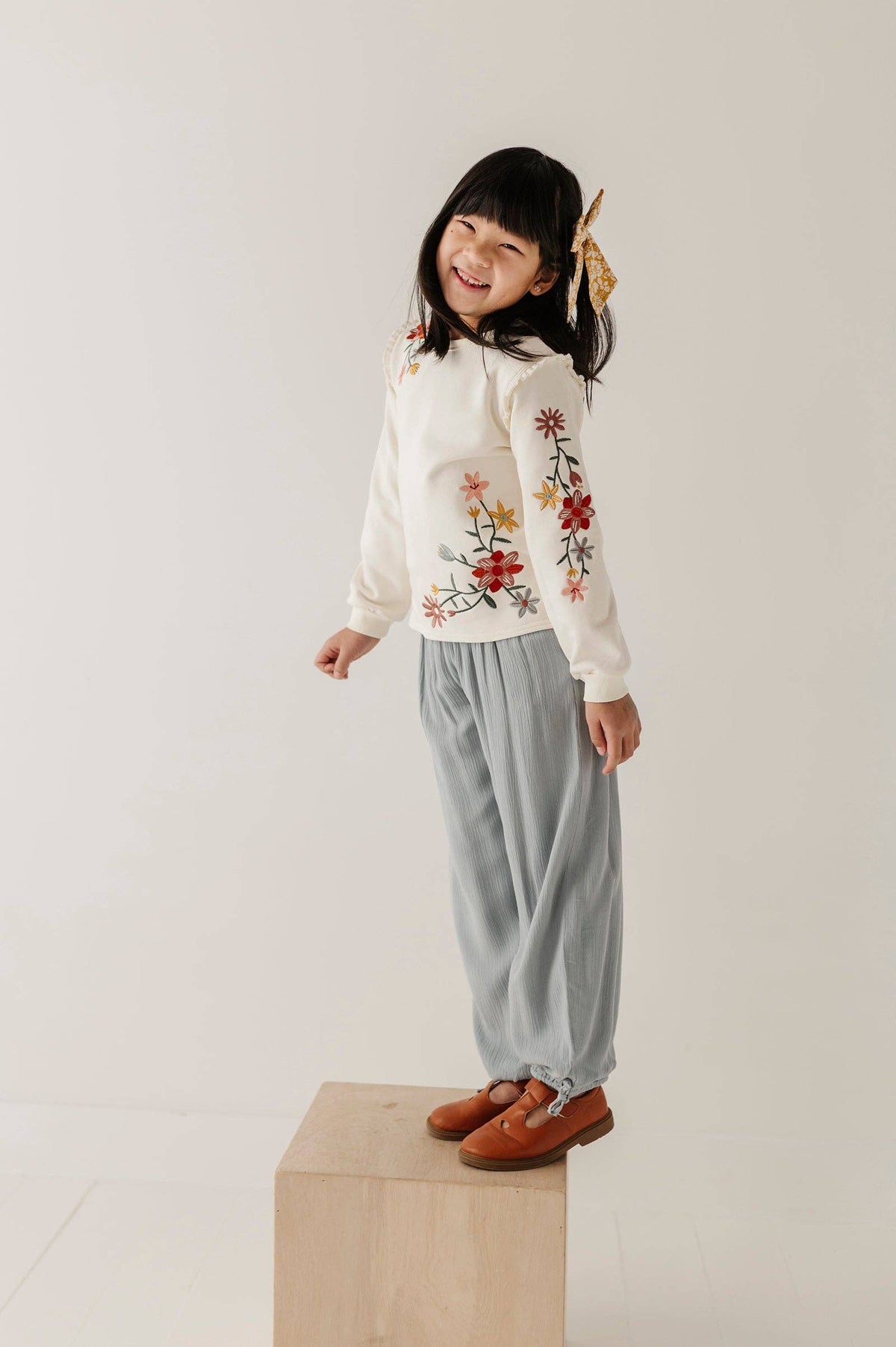 Floral raw edge sweatshirt for kids