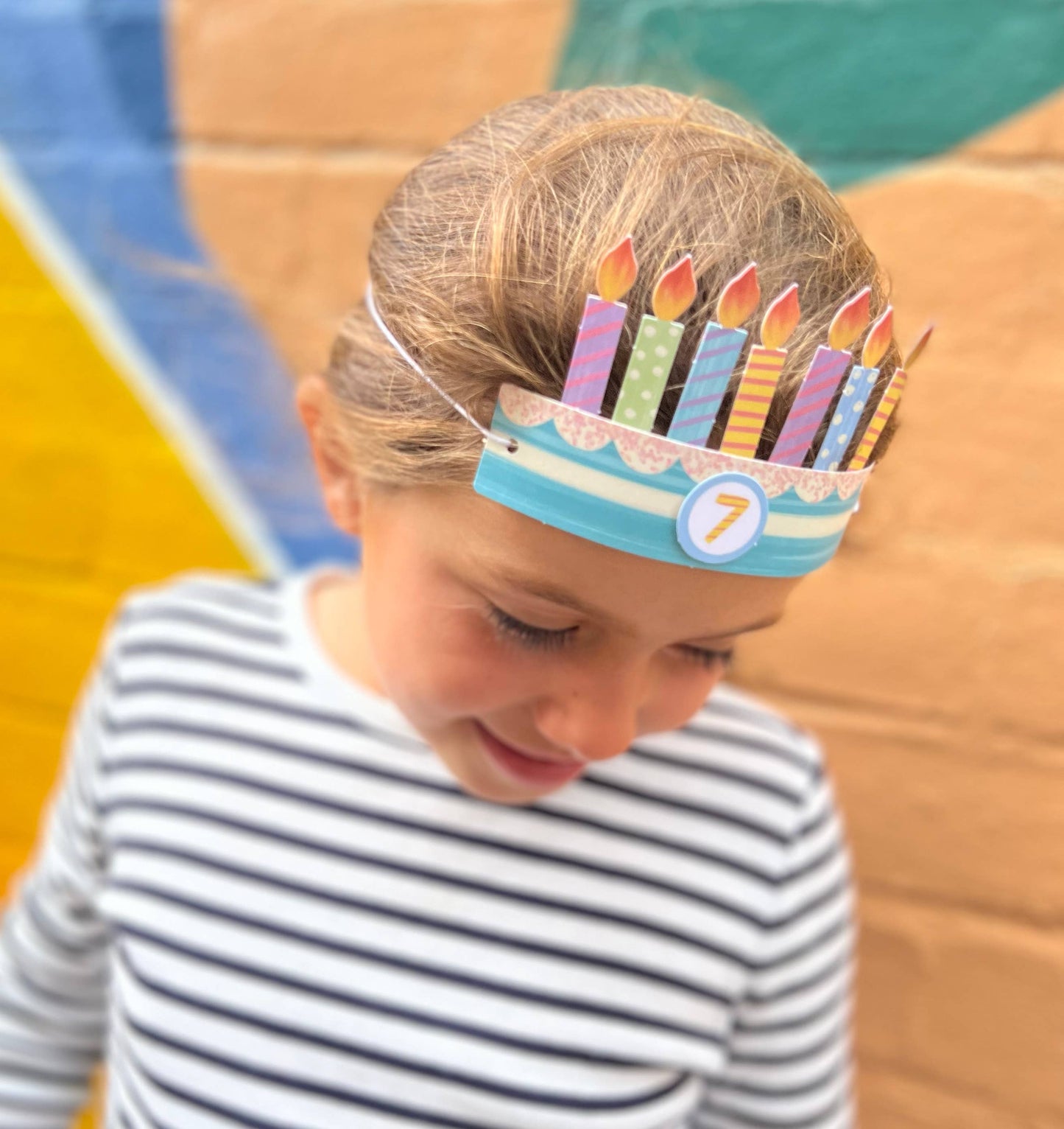 Kids birthday crown kit packaging view